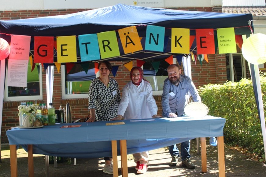 Der Getränkestand der Gemeinwesenarbeit. Foto: Sonja Deuling