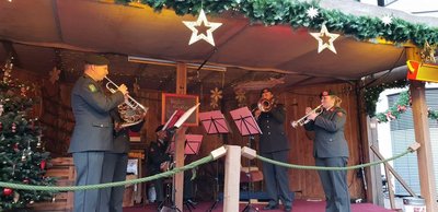 Das Blechbläserquintett Johan Willem Friso auf der Lamberti-Markt-Bühne am 1. Dezember 2018. Foto: Stadt Oldenburg