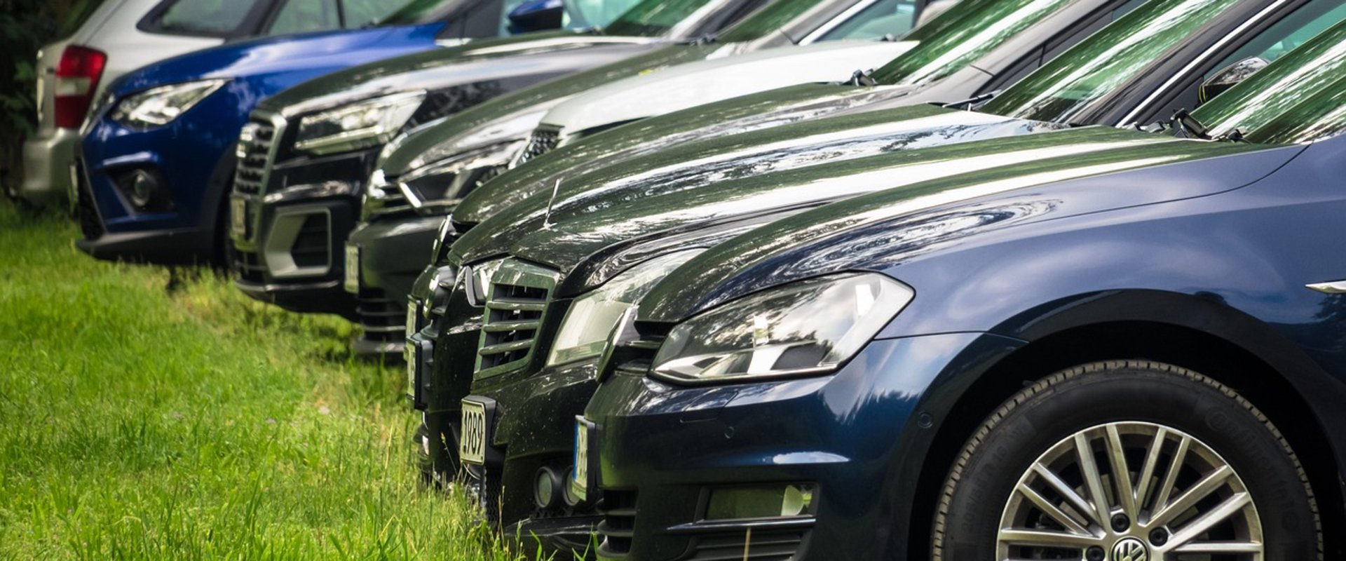 Parkende Autos. Foto: Thomas/Pixabay