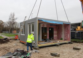 Blick in den Containerbau auf dem Gelände des neu entstehenden Abfall-Lernpfads „Loop Oldenburg“ in Neuenwege. Foto: Stadt Oldenburg