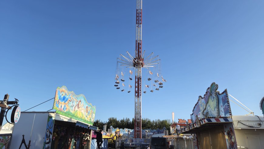 Blick in Richtung Nordic Tower beim Aufbau auf dem Kramermarkt am 23. September 2025. Foto: Stadt Oldenburg