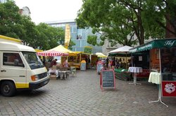 Der Bauernmarkt auf dem Rathausmarkt. Foto: Stadt Oldenburg