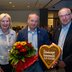 Vorschau: Bürgermeisterin Petra Averbeck, Reinhold Hempen (M. & R. Hempen GbR) und Michael Lorenz (Leiter des Bürger- und Ordnungsamtes) bei der Ehrung am 1. Oktober 2025. Foto: Sascha Stüber