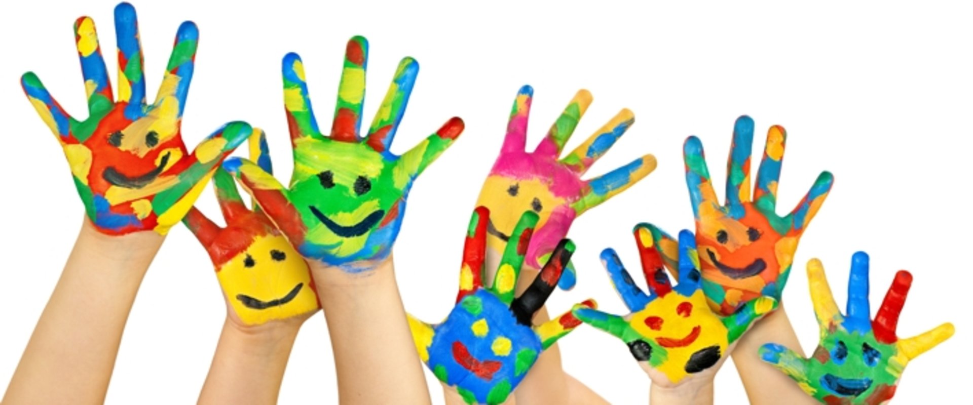 Bunte Kinderhände. Foto: BeTA-Artworks/Fotolia