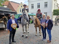 Bild vom Werberitt zum Oldenburger Kramermarkt am 29. August 2025 in Jever. Foto: Stadt Oldenburg