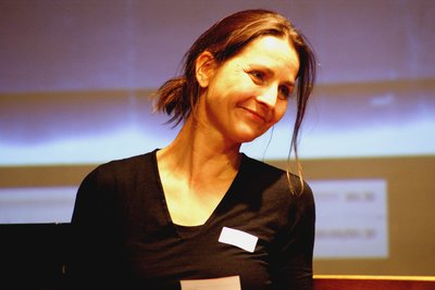 Die Schauspielerin Sabine Hess bei der Vorstellung des Projekts Auftritt. Edda Hayen.