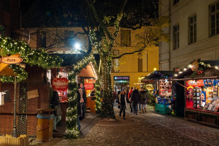 Blick in den Kirchgang auf dem Lamberti-Markt 2021. Foto: Sascha Stüber