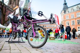 Liegefahrrad auf dem Rathausmarkt. Foto: OTM/Hauke-Christian Dittrich