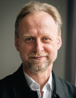 Intendant Georg Heckel spricht in seinem Vortrag am 23. Oktober über Übergänge am Beispiel des Staatstheaters. Foto: Stephan Walzl