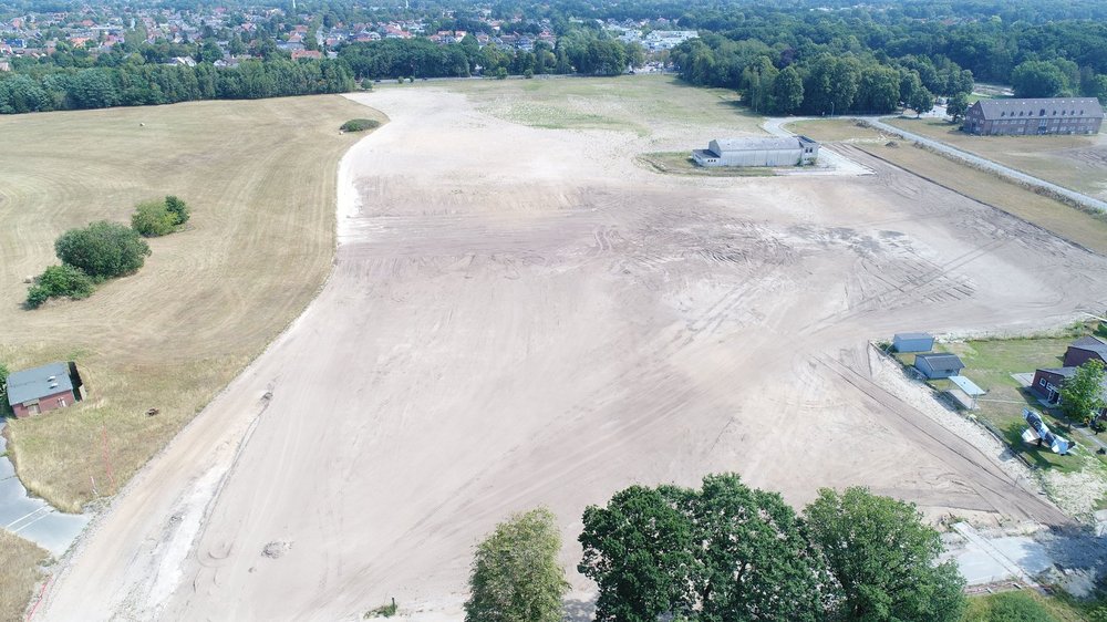 Blick Richtung Alexanderstraße nach der Kampfmittelsondierung und Auffüllung im Sommer 2019. Foto: Stadt Oldenburg