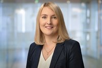 Nadine Benecke, Mitarbeiterin im Fachdienst Liegenschaften der Wirtschaftsförderung Stadt Oldenburg. Foto: Foto- und Bilderwerk