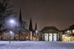 Der Oldenburger Schlossplatz bei Schneegestöber. Foto: Hans-Jürgen Zietz