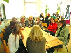 Diskussionen beim World Café. Stadt Oldenburg