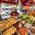 Vorschau: Stand mit Gemüse auf dem Wochenmarkt auf dem Rathausmarkt. Foto: Sascha Stüber