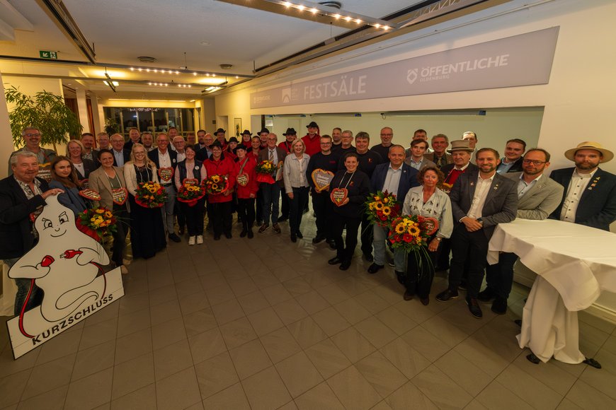 Gruppenbild anlässlich der Ehrungen zum Kramermarkt 2025. Foto: Sascha Stüber