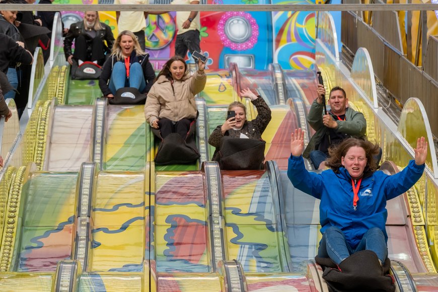 Die Rutsche „Happy Slide“ beim Presserundgang zum Kramermarkt 2025. Foto: Sascha Stüber