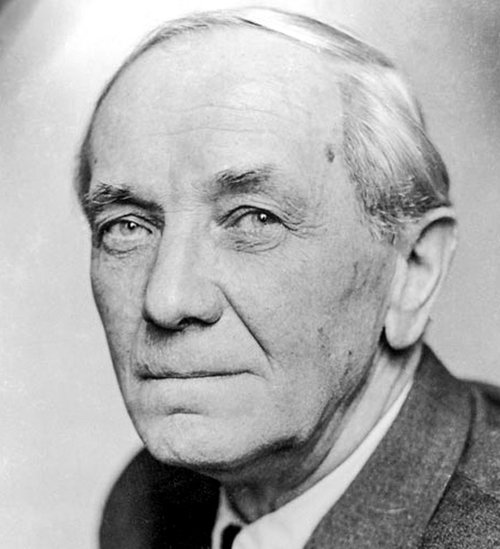 Foto: Suhrkamp Verlagsarchiv Peter Suhrkamp. Peter Suhrkamp. Foto: Suhrkamp Verlagsarchiv Peter Suhrkamp.