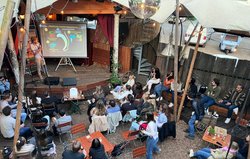 Besucher auf einer "Pint of Science"-Veranstaltung. Foto: Pint of Science