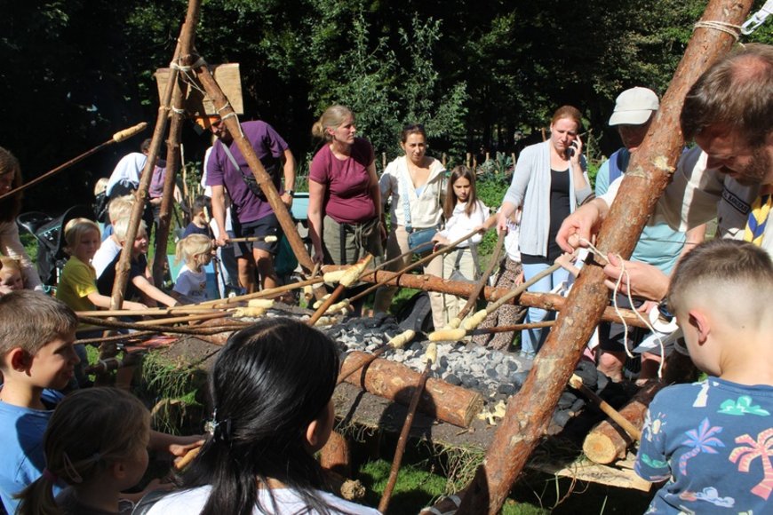 Stockbrot backen mit der FeG. Foto: Sonja Deuling