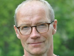 Portraitfoto des Schriftstellers John von Düffel. Foto: Katja von Düffel