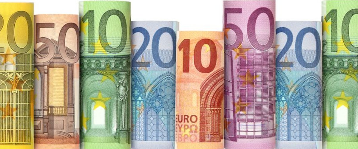 Geldscheine in Rollen. Foto: Coloures-Pic/AdobeStock