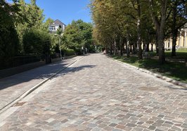 So sieht es aus: das Natursteinpflaster in der Hindenburgstraße. Foto: Stadt Oldenburg