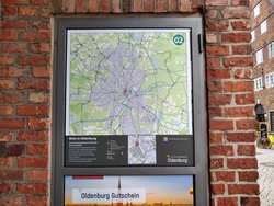 Touristik Knotenpunkt 02 mit der Übersichtskarte; Stadt Oldenburg