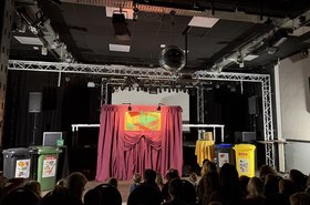 Begeistert waren rund 1.000 Kindergartenkinder von Paulchen und dem Umweltpuppentheater, das Ende Januar eine Woche lang im Cadillac gezeigt wurde. Foto: Stadt Oldenburg