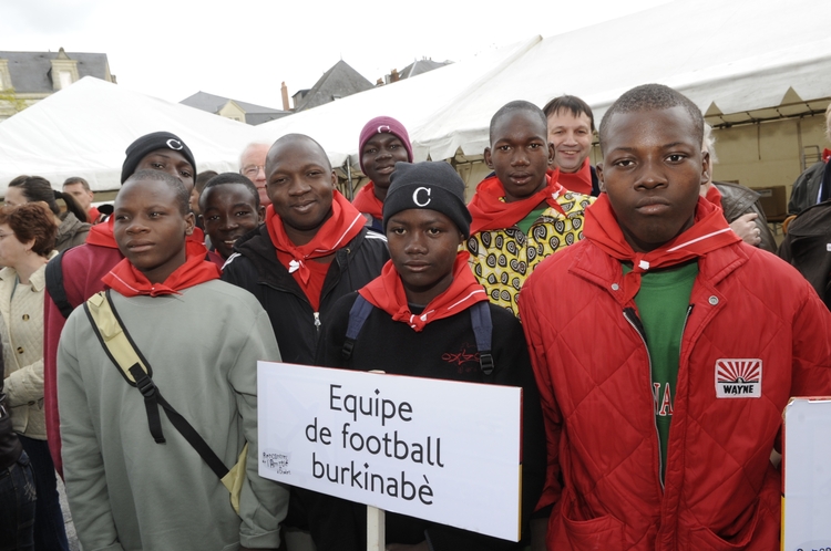 Die Fußballmannschaft aus Burkina Faso. Foto: Etienne Lizambard