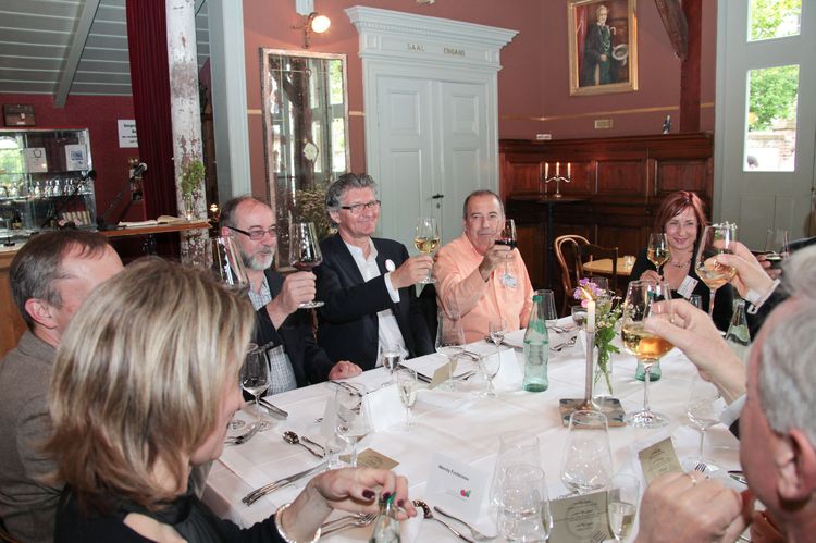 Geselliges Beisammensein beim VIP-Abendessen. Foto: Thomas Brendgens-Mönkemeyer