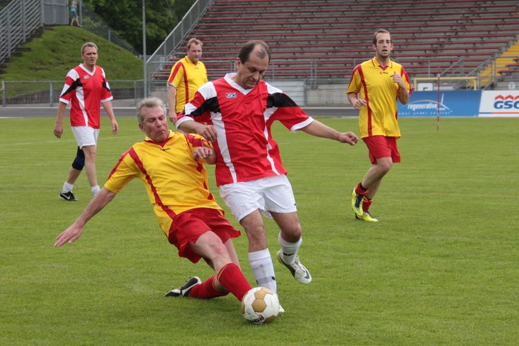Voller Einsatz beim internationalen Fußball-Turnier. Foto: Hergen Griesbach/CeWe Color