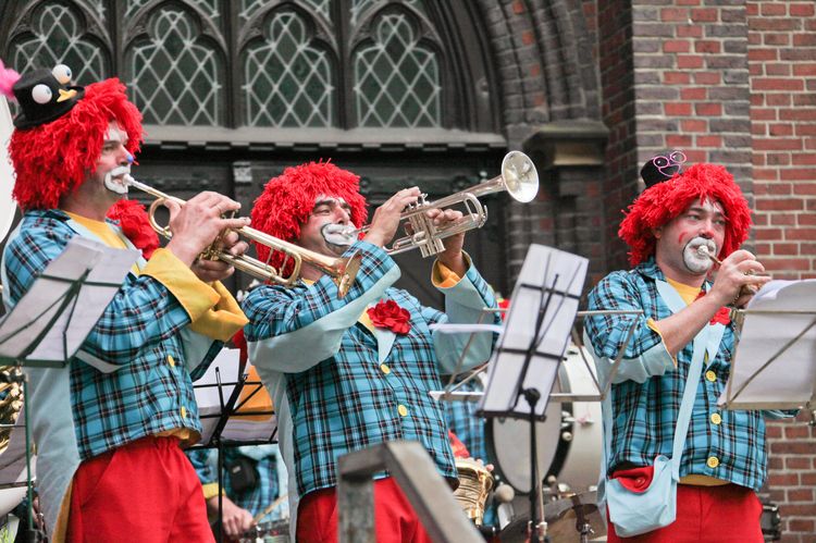 Musikmarathon: Konzert auf dem Schlossplatz. Foto: Hergen Griesbach/CeWe Color