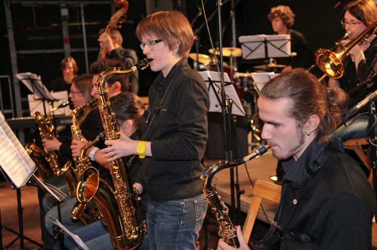 Musikmarathon: Konzert auf dem Schlossplatz. Foto: Hergen Griesbach/CeWe Color