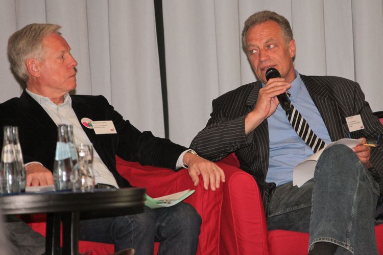 Podiumsdiskussion mit Stadtoberhäuptern der Partnerkommunen. Foto: Hergen Griesbach/CeWe Color