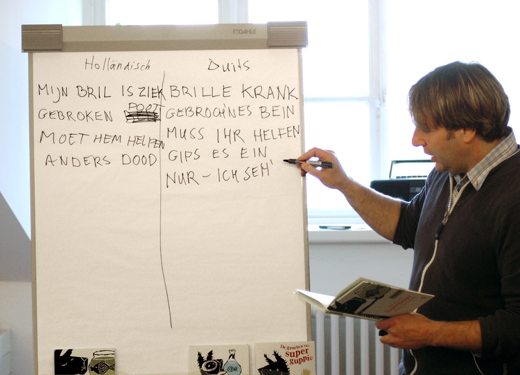 Peter Kreier Zweisprachige Lesung mit dem niederländischen Autor Edward van de Vendel. Foto: Peter Kreier