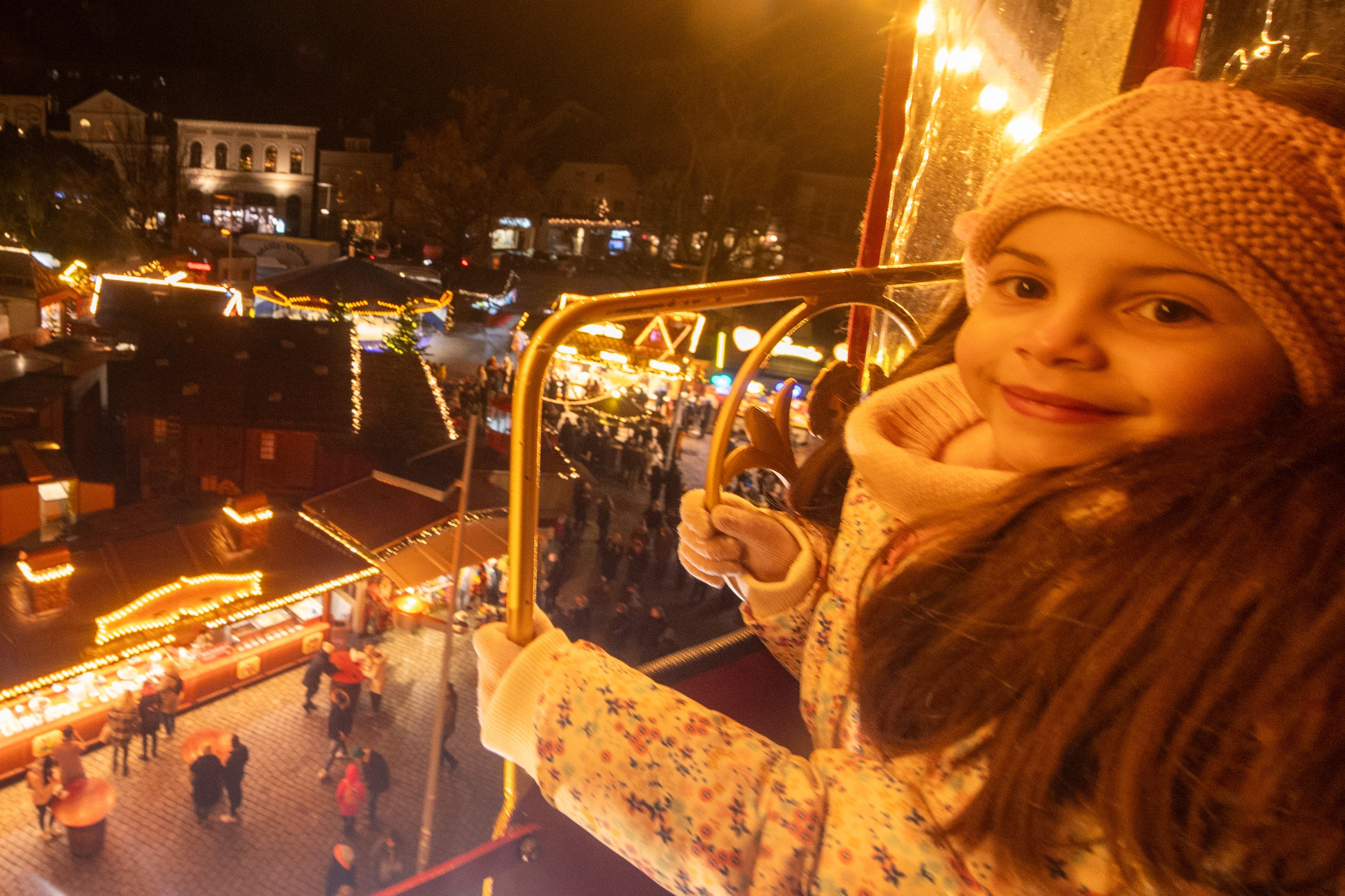 Sascha Stüber Lamberti-Engel Alegra im Riesenrad auf dem Lamberti-Markt 2023. Foto: Sascha Stüber