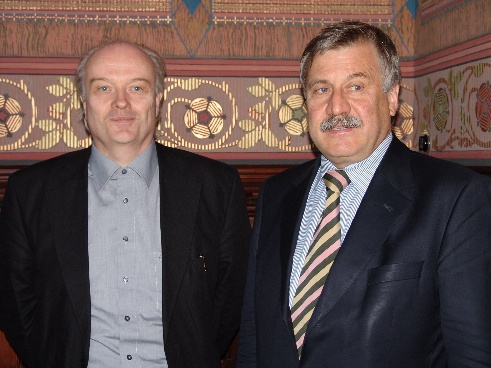 Preisträger Prof. Dr. Volkhard Knigge und damaliger Oberbürgermeister Dietmar Schütz. Foto: Katrin Zempel-Bley