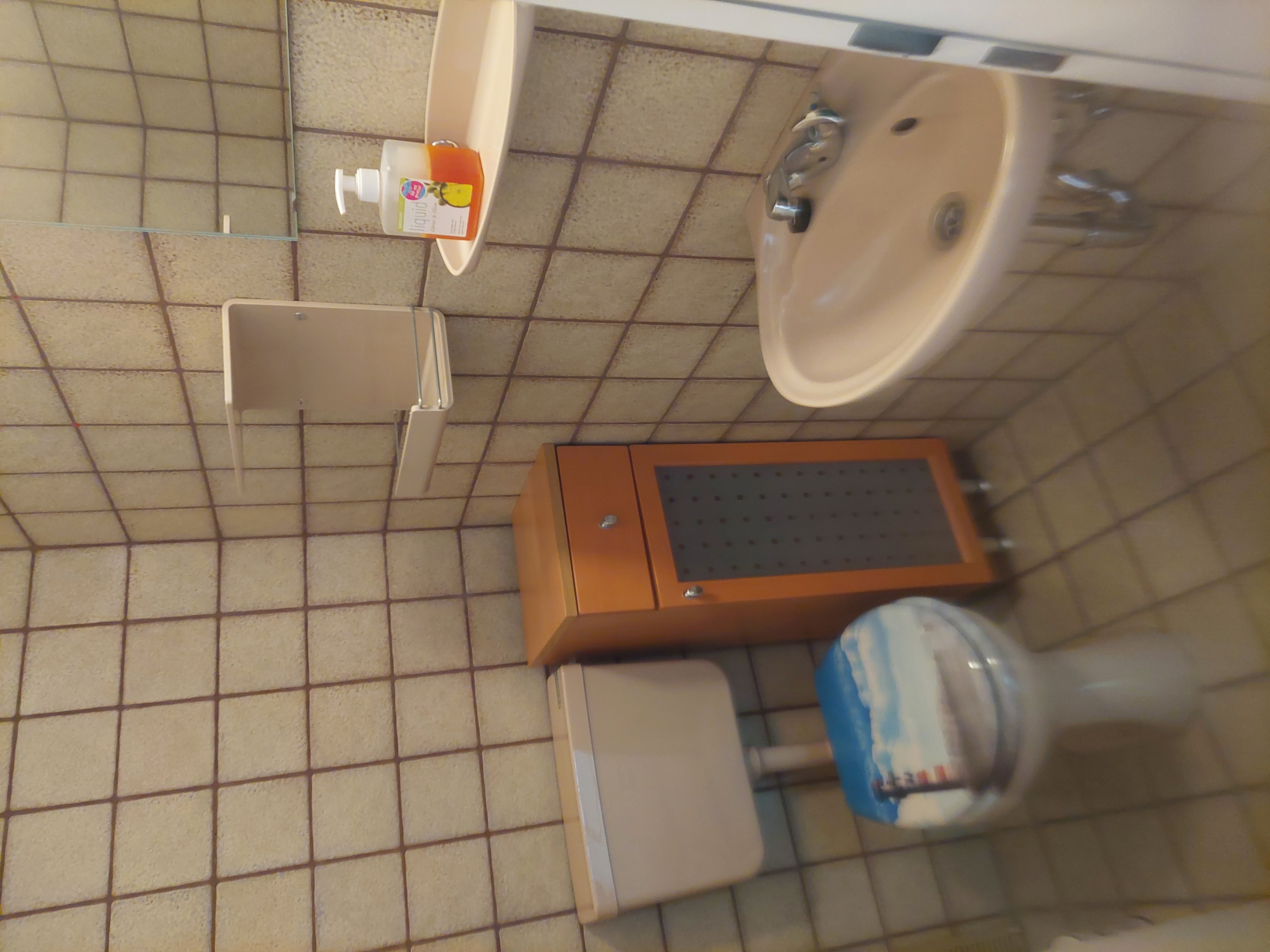 Badezimmerschrank