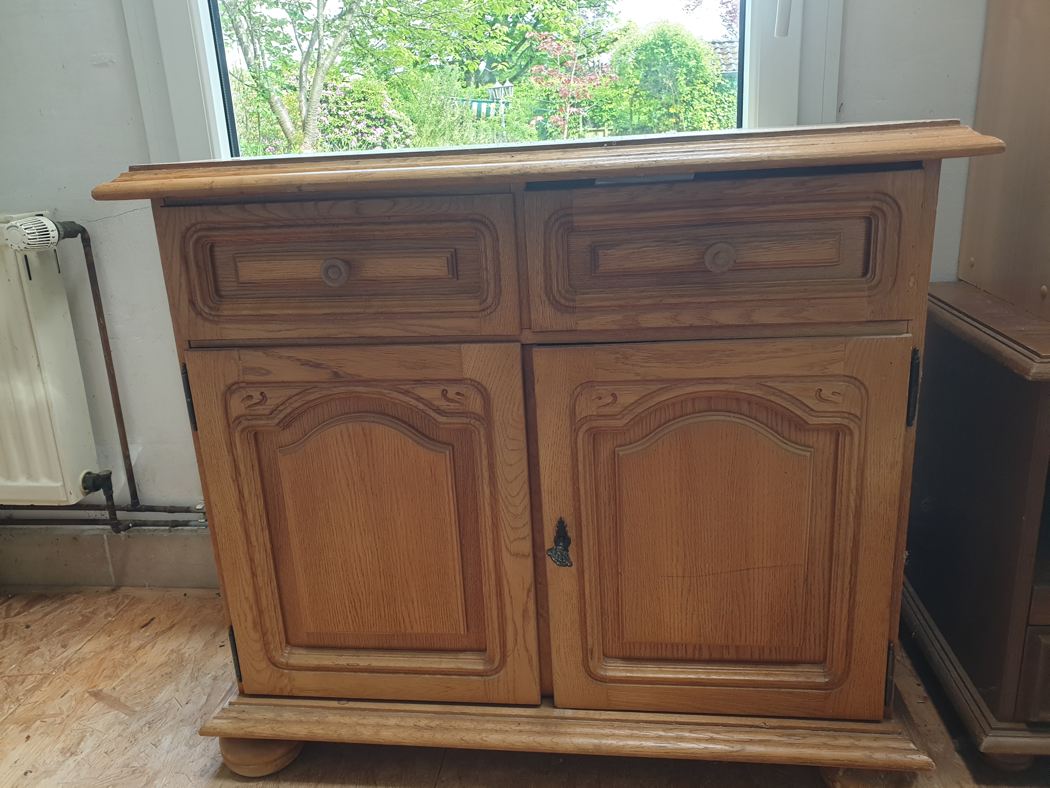 Kleinerer Schrank